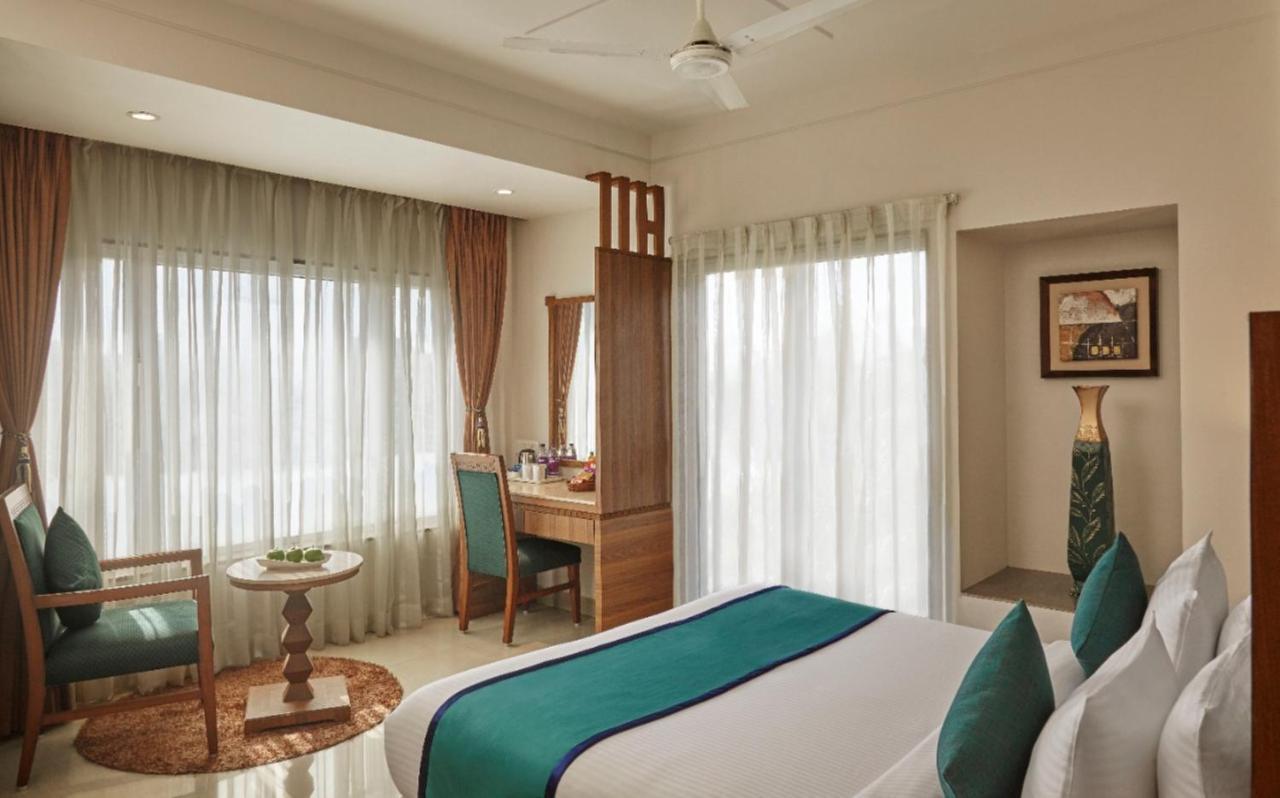 Click Hotel נאסיק מראה חיצוני תמונה